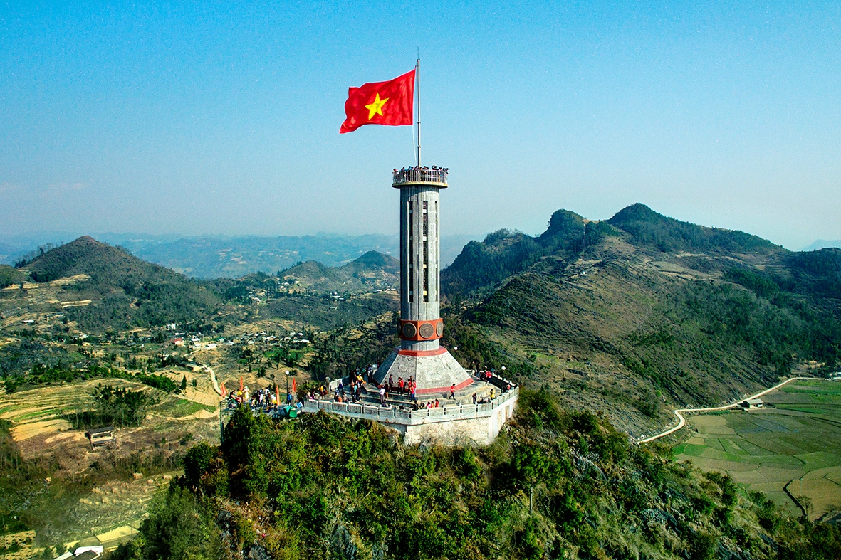 Cột cờ Lũng Cú nhìn từ cao